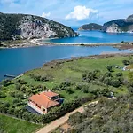 Paradise Lagoon Villa, Halkidiki Βίλα *