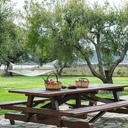 Paradise Lagoon Villa, Halkidiki Villa *
