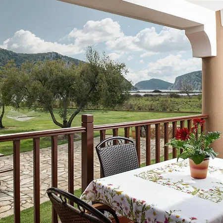 Paradise Lagoon Villa, Halkidiki Вилла Порто-Куфо