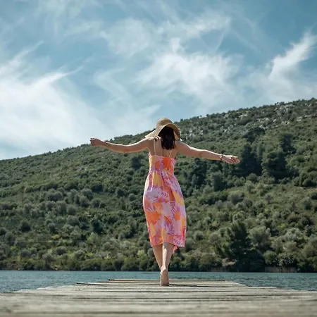Вилла Paradise Lagoon Villa, Halkidiki *