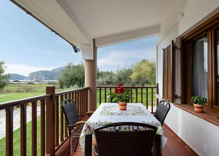 וילה Paradise Lagoon Villa, Halkidiki *