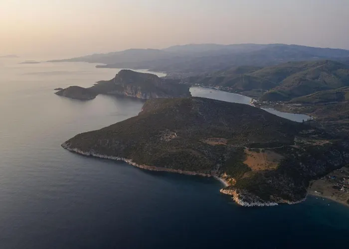 Paradise Lagoon Villa, Halkidiki Vilă *